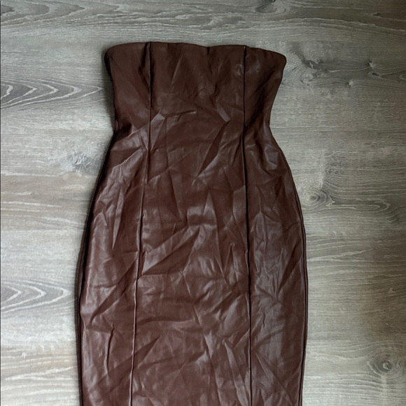 NEW MESHKI PAmela Strapless Faux Leather Dress Large - Picture 5 of 10